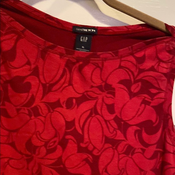 Gap Cotton Red Flower Pattern Sleeveless Tank Top - Picture 9 of 13